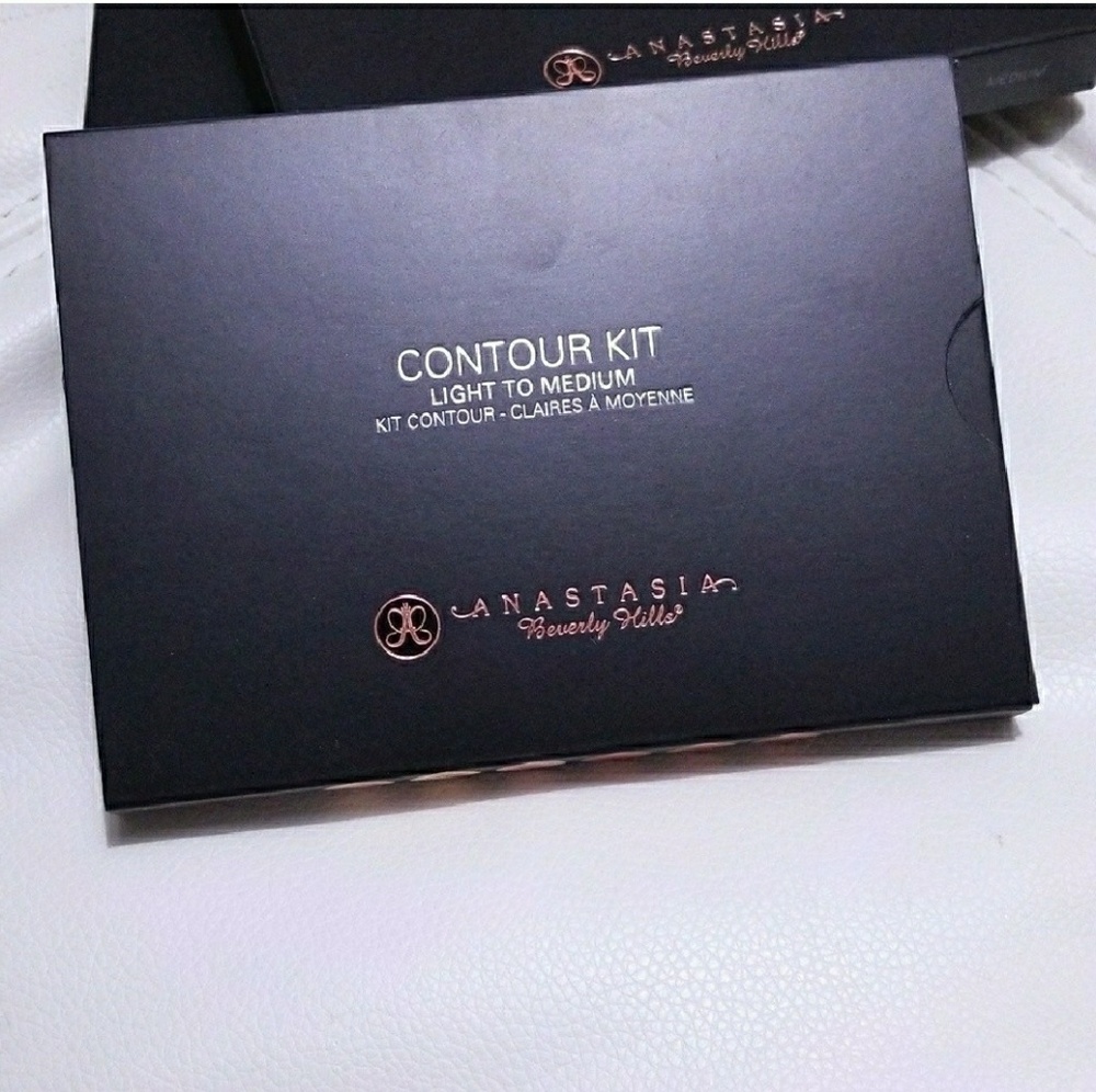 🎀NIB🎀 ANASTASIA CREAM  CONTOUR  KIT - Picture 4 of 5